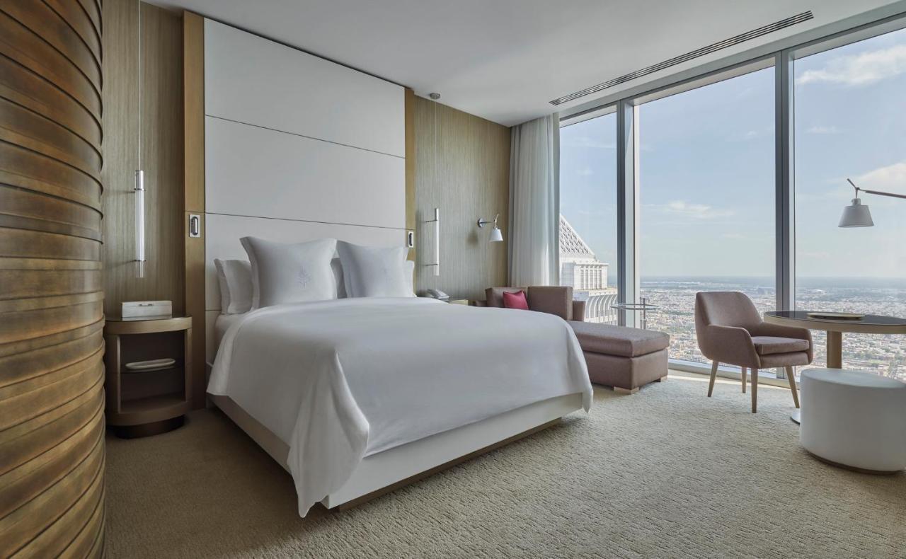 Hotel Four Seasons At Comcast Center