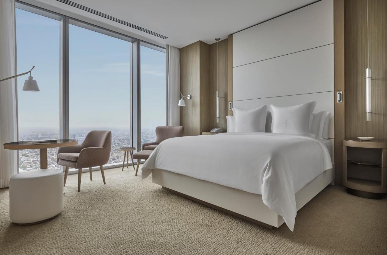 Hotel Four Seasons At Comcast Center