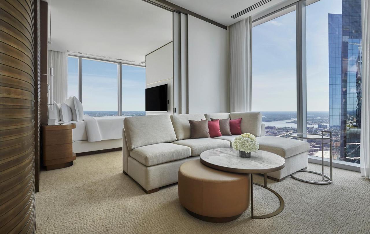 Four Seasons At Comcast Center 5*